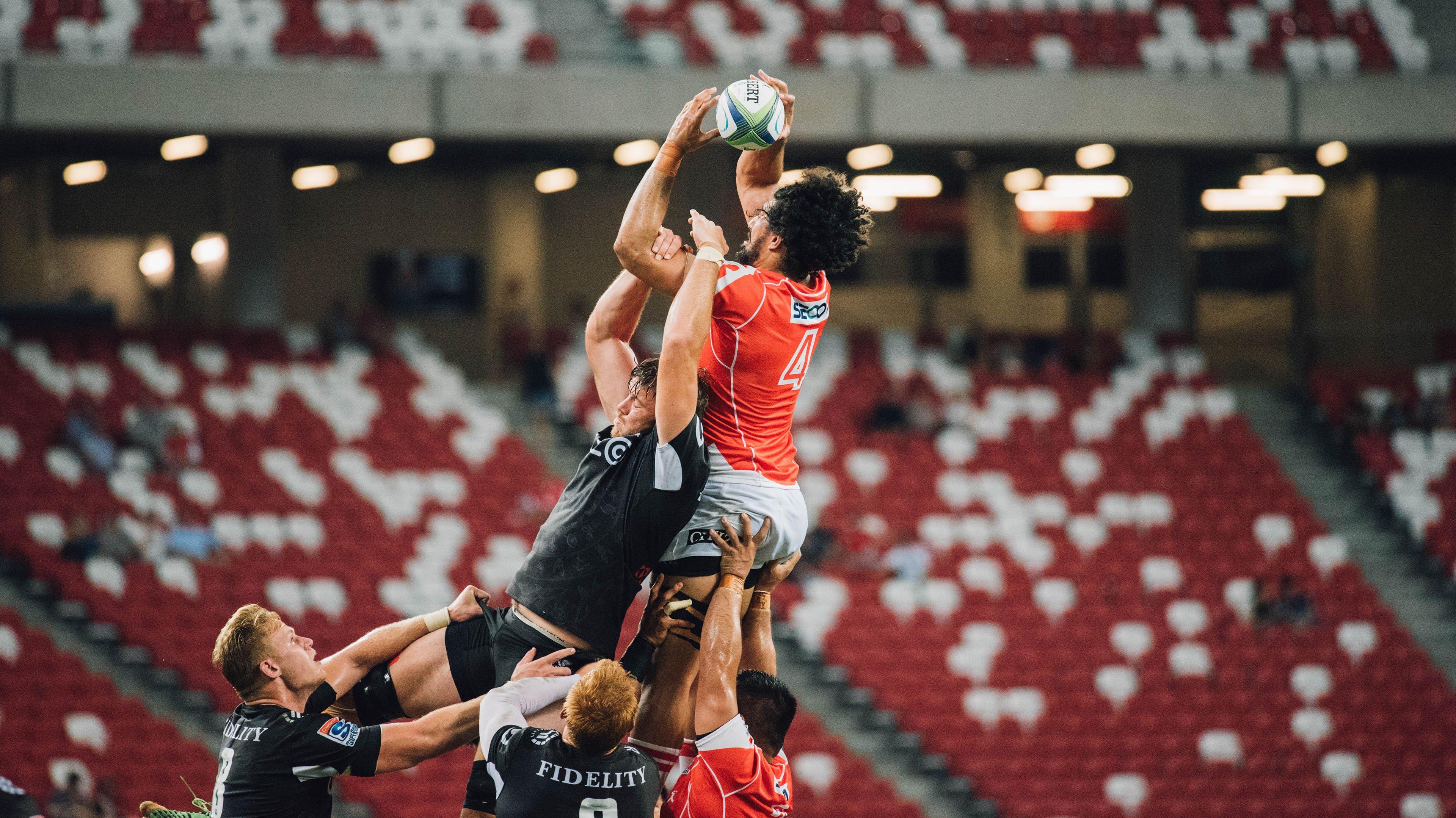 攀岩新星闪耀国际赛场，中国选手勇夺世界杯分站赛冠军