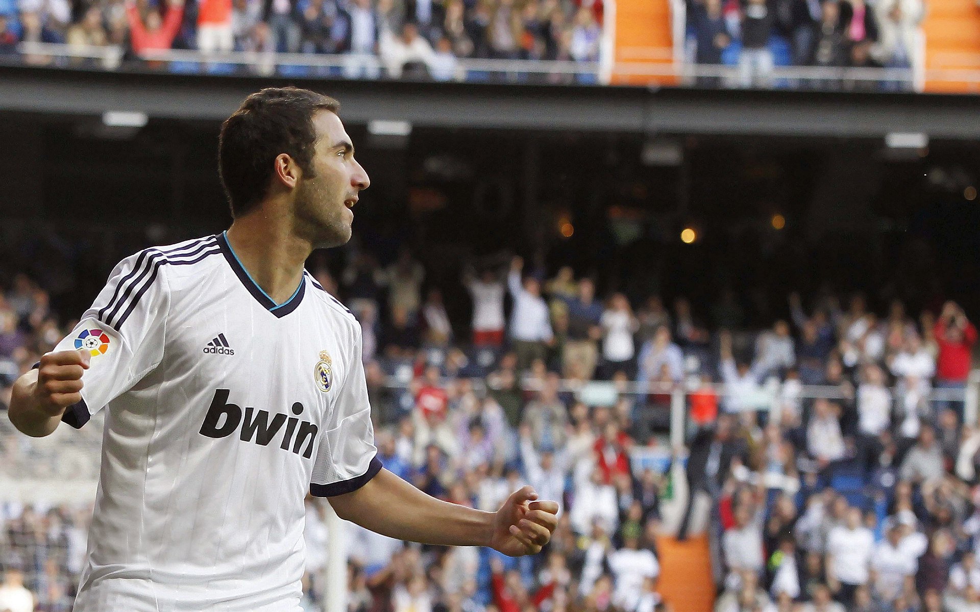 亚洲跨栏新星闪耀国际赛场 创个人最佳成绩夺金